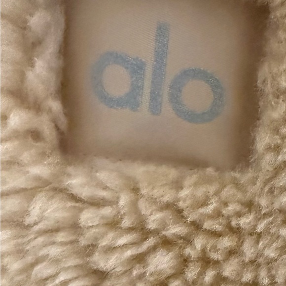 NWOT ALO  Tan Sherpa Jacket - Picture 8 of 11